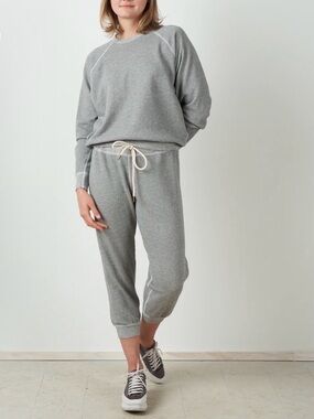the GREAT Cropped Sweatpant Varsity Gray Jogger 2 Clean Girl Athleisure Lounge